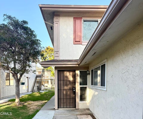 Photo of 1130 Bryce Way, Ventura, CA 93003 (MLS # V1-38480)
