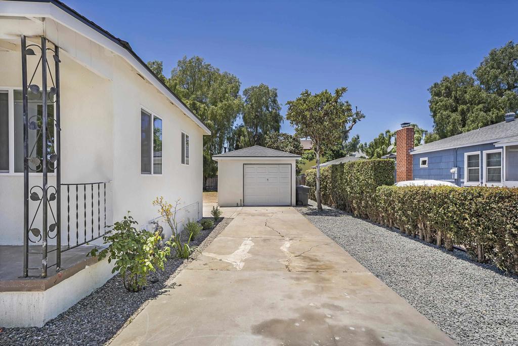 620 Elm Ave