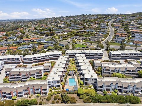 Photo of 439 Camino De Las Colinas, Redondo Beach, CA 90277 (MLS # SB26114178)