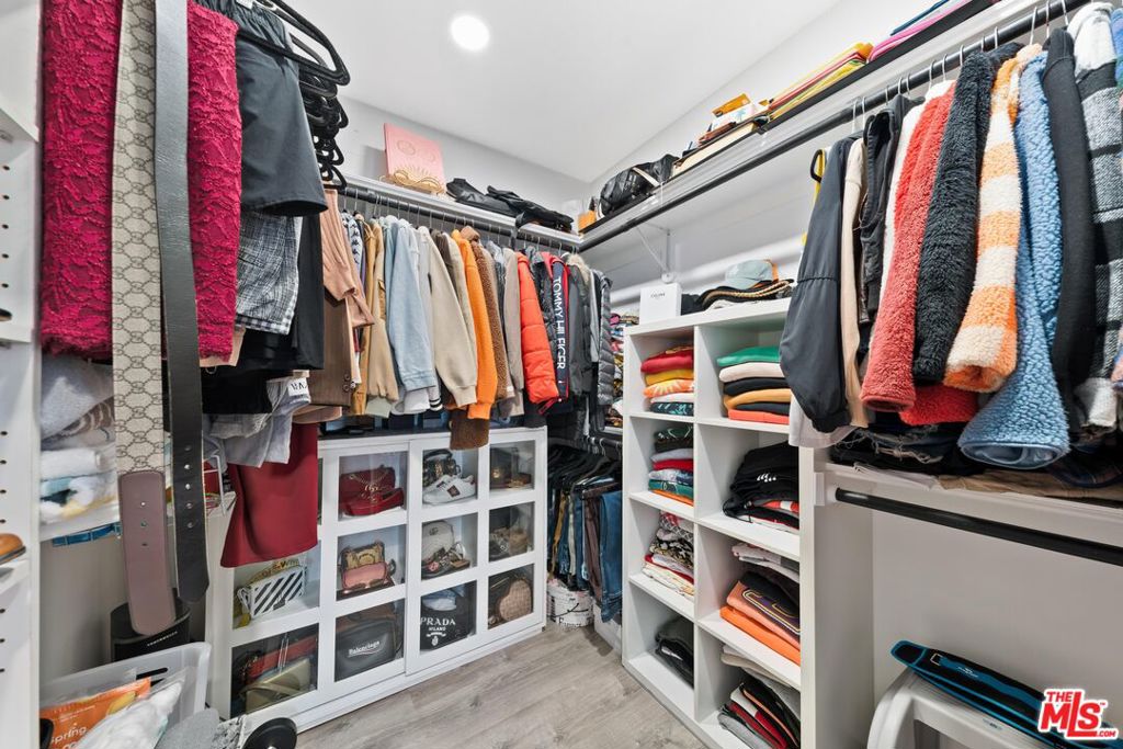 Properties 4 1747 N Avenue 46