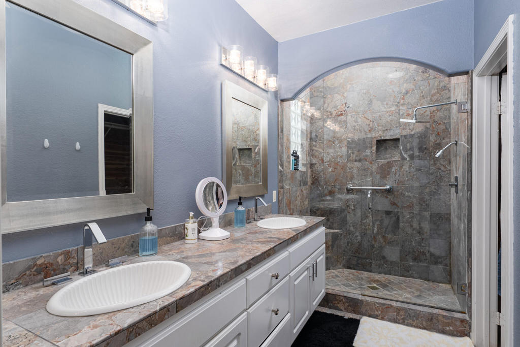 Desert Princess - Residential Lease