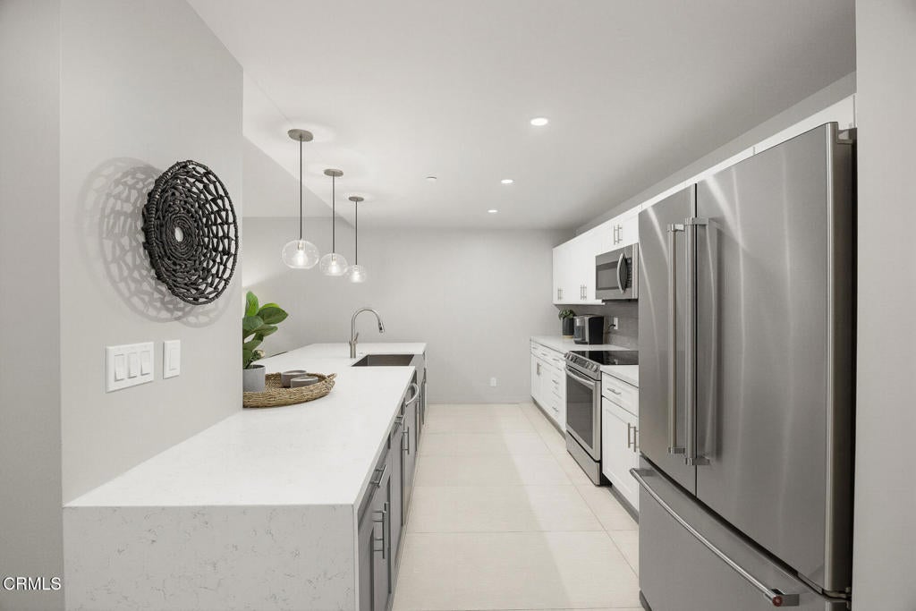 343 Pioneer Drive 101