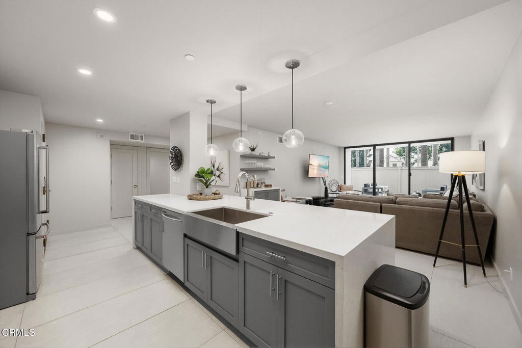 343 Pioneer Drive 101