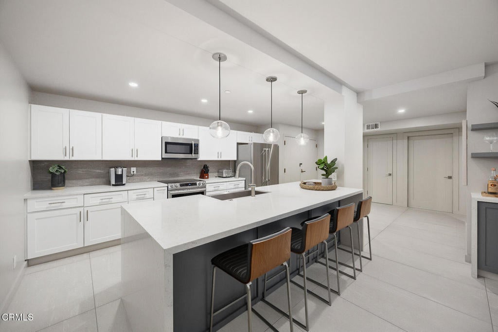 343 Pioneer Drive 101