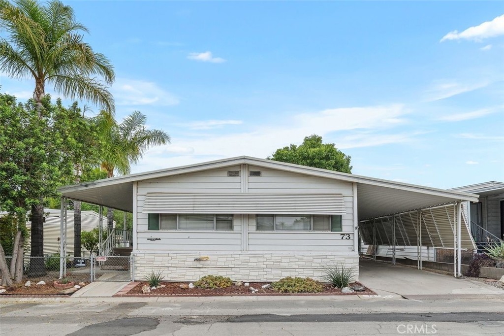 Charming 2-Bedroom Home in 55+ Gated Community – Move-In Ready!
Welcome to this beautifully maintained 2-bedroom, 2-bath mobile home located in the desirable Hill Side Mobile Estates, a secure and well-kept 55+ gated community.
This home features a freshly updated guest bathroom, newly painted kitchen cabinets, and brand-new flooring that adds a modern touch throughout. The private backyard is fully fenced and beautifully landscaped—perfect for relaxing or entertaining.
Residents of Hill Side Mobile Estates enjoy access to a wide range of amenities, including a clubhouse, swimming pool, spa, fitness center, and more. Whether you're looking for an active lifestyle or a peaceful place to unwind, this community offers it all.
Don't miss the opportunity to make this inviting home yours!