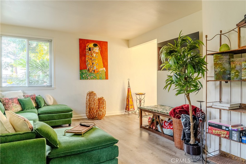 Circle (CA) - Residential Income