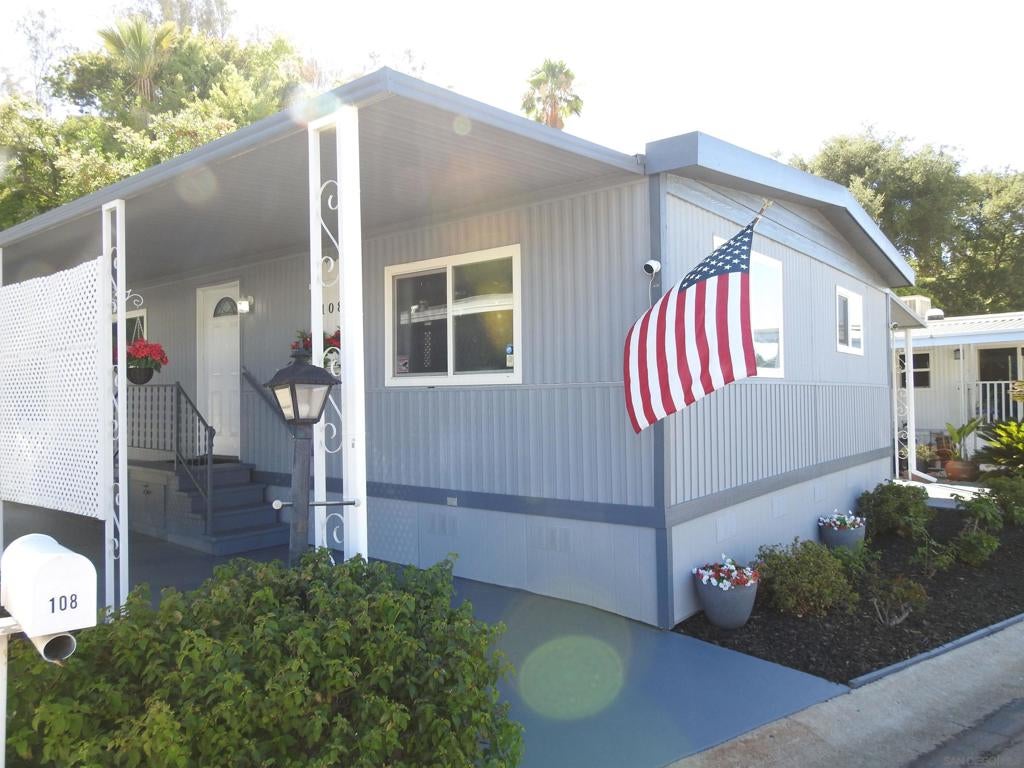 8712 N Magnolia SPC 108