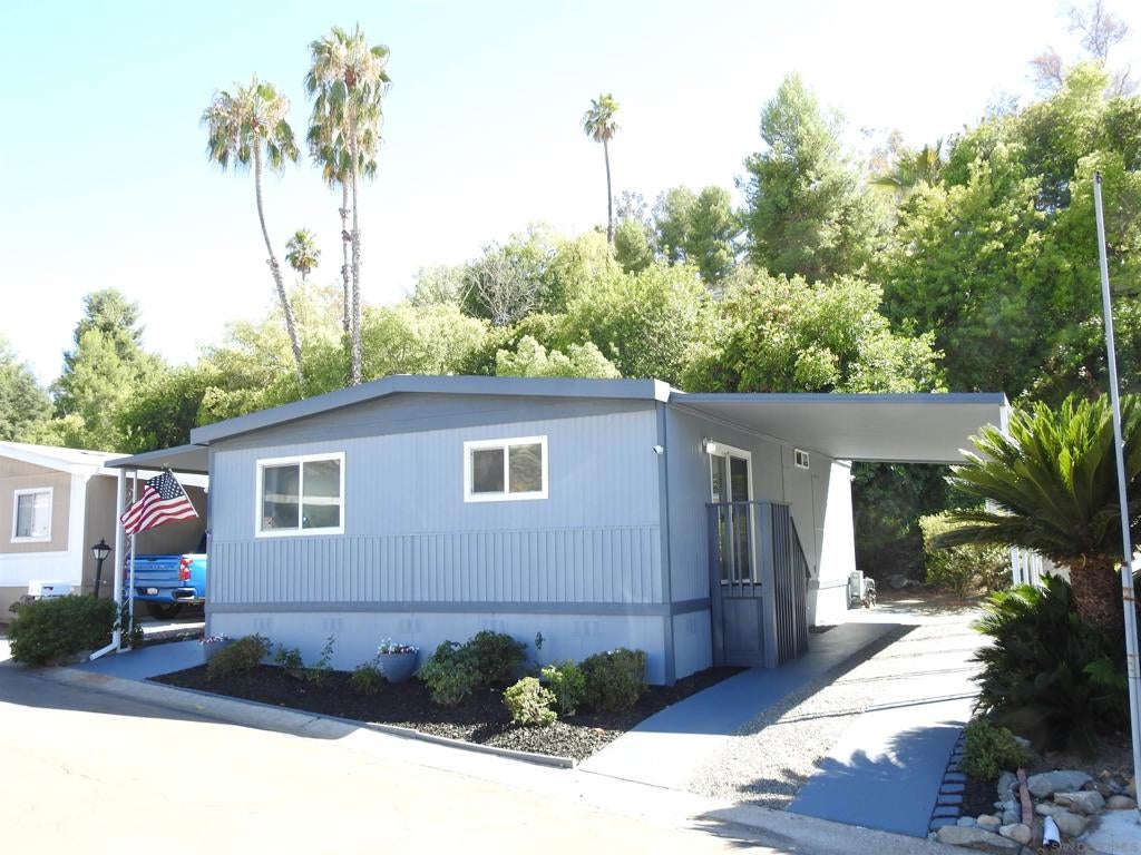 8712 N Magnolia SPC 108