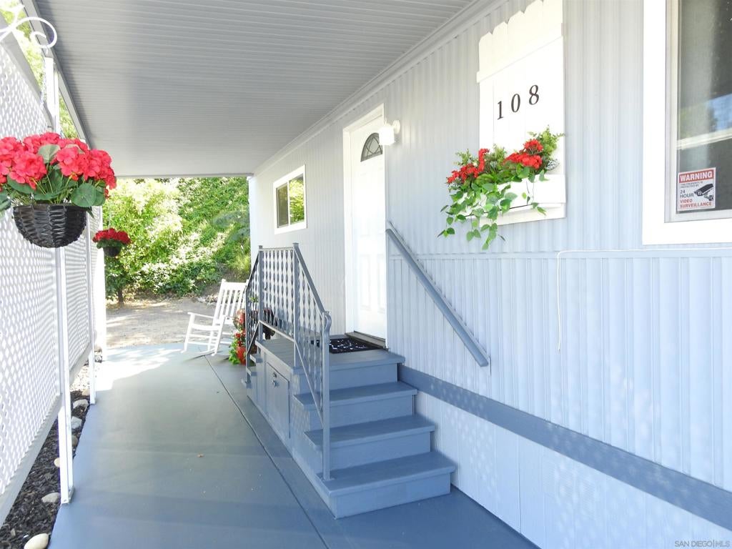 8712 N Magnolia SPC 108