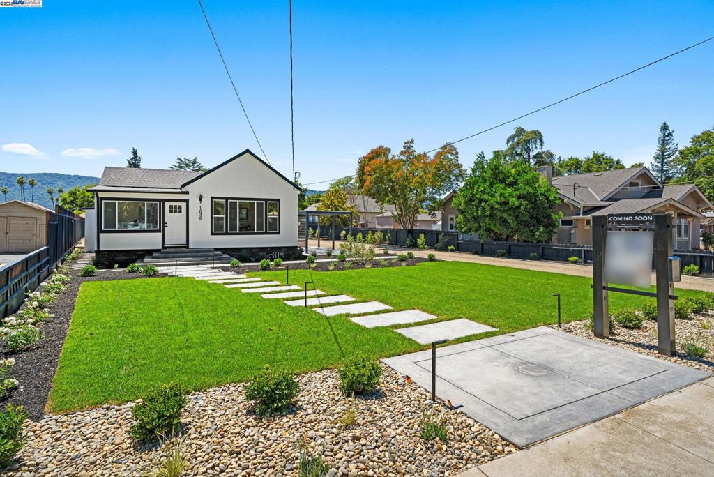 DOWNTOWN AREA - Residential