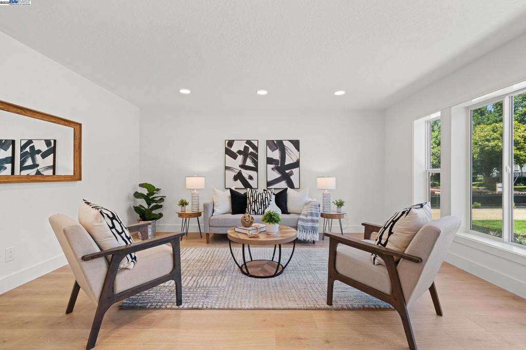 DOWNTOWN AREA - Residential