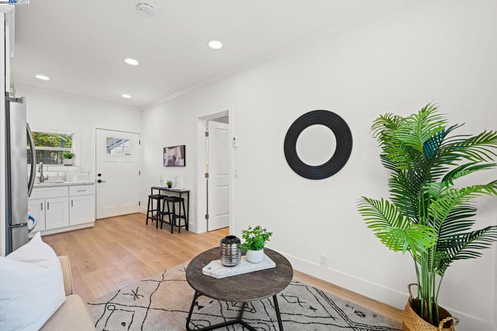 DOWNTOWN AREA - Residential