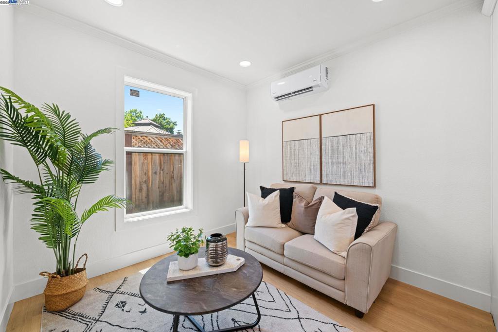 DOWNTOWN AREA - Residential