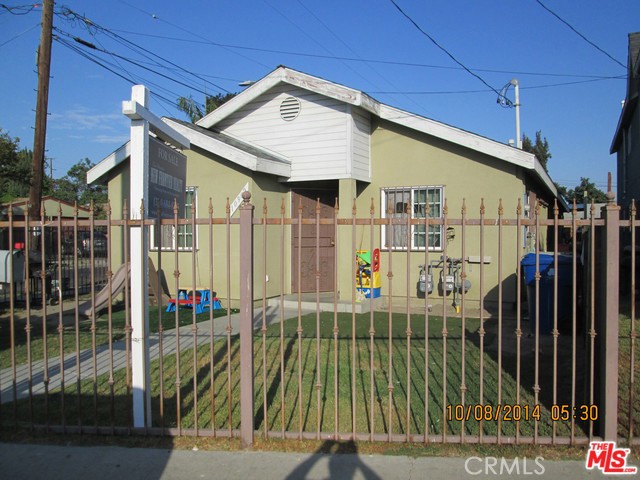 BOM Again! Buyer did perform. This is a great deal. Recently appraised for $420,000. Submit All Offers!!! This is a large and wonderful duplex offering the possibility to start an investment portfolio or live in one and rent the other. The property is essentially, two, three bedroom and 2bathroom homes sharing a common wall. Prices are on the rise and now is the time to get your piece of the dream. The property has strong rental income with each unit is paying $1600.00. Property is like new and built in 2010. No Rent Control! Super Investment. Submit all offers...