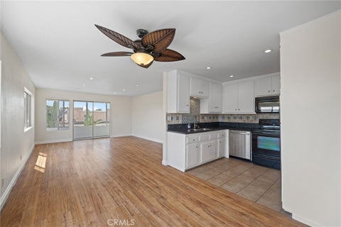 Tiny photo for 1187 E 3rd ST #202, Long Beach, CA 90802 (MLS # PW26225467)
