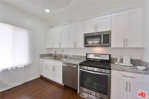 Photo of 9374 W Olympic Boulevard, Beverly Hills, CA 90212 (MLS # 26657827)