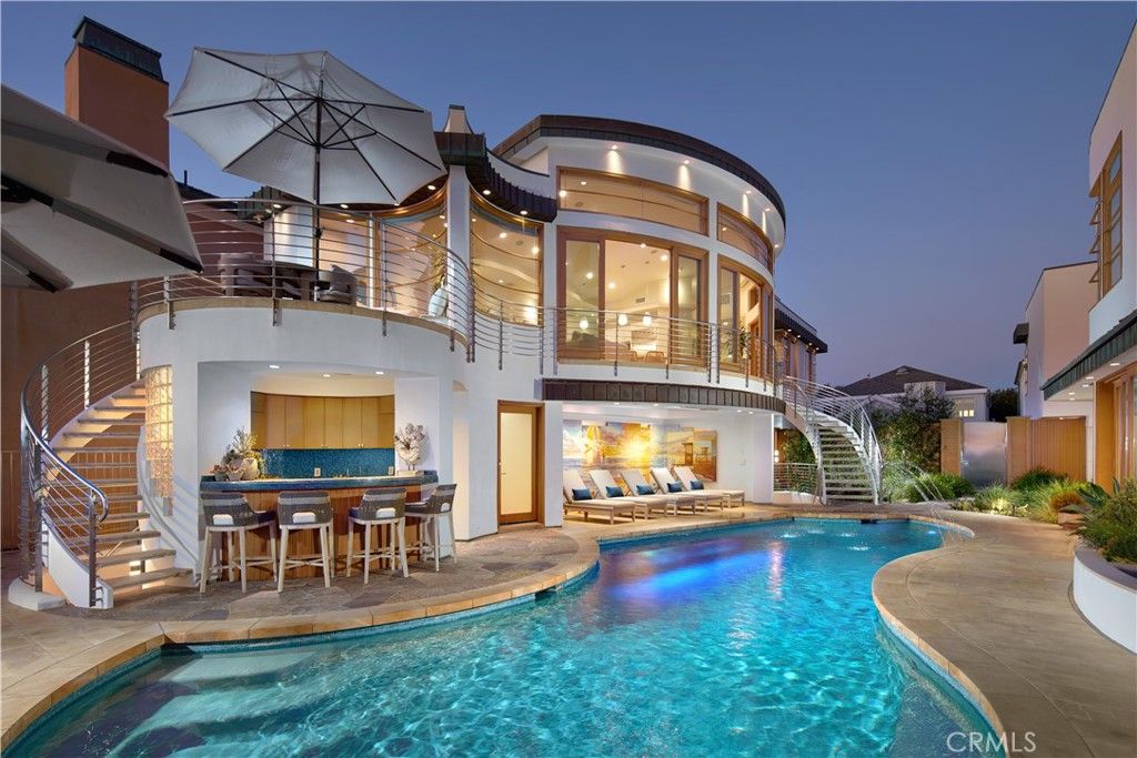 Photo of 1510 E Oceanfront, Newport Beach, CA 92661 (MLS # NP25144792)