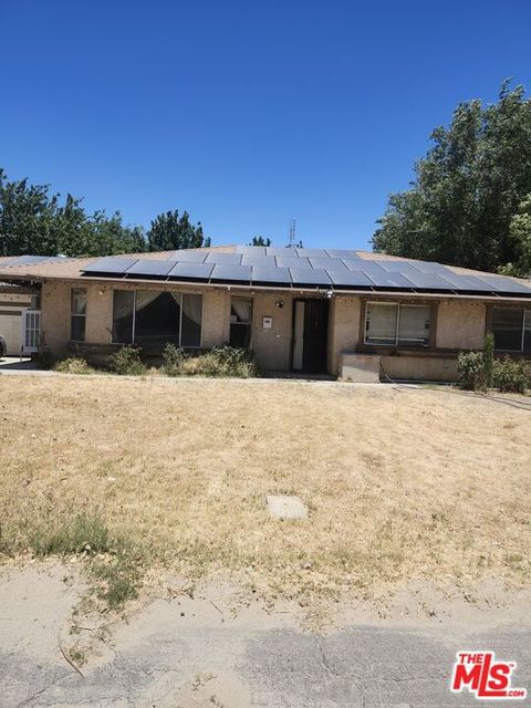 Photo of 15723 E Avenue Q7, Palmdale, CA 93591 (MLS # 26855553)
