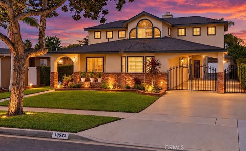 Photo of 10523 Newville AVE, Downey, CA 90241 (MLS # CV26234141)
