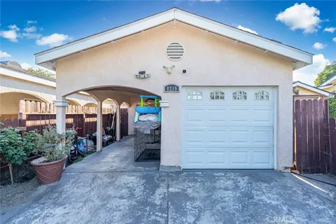 8219 Crockett Boulevard, Los Angeles, CA 90001 - MLS#: DW25141238