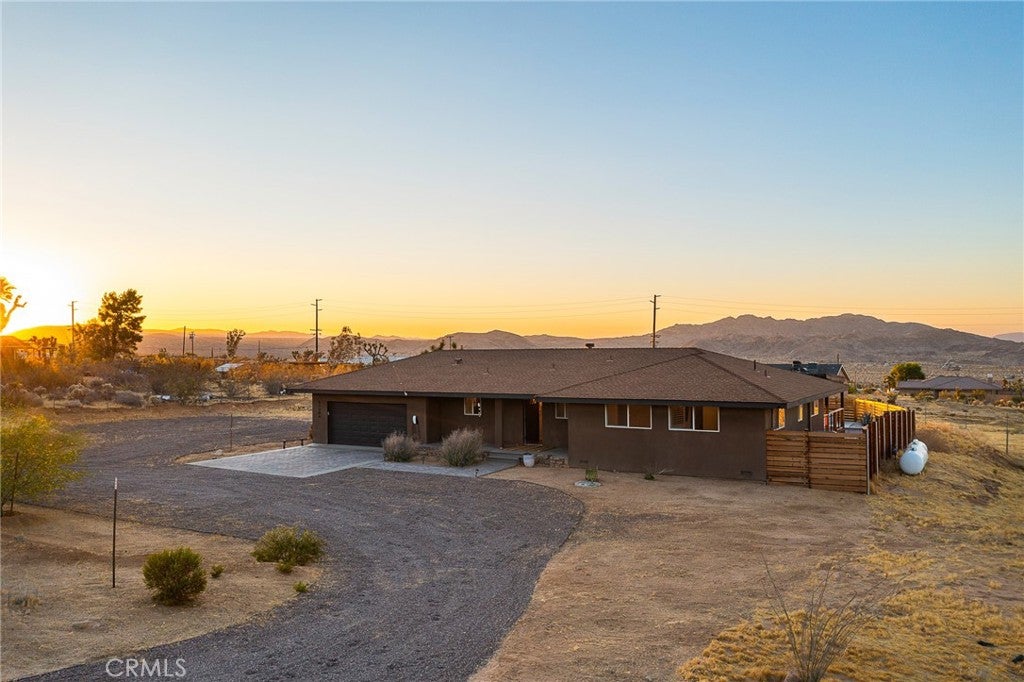 61394 Latham Trail