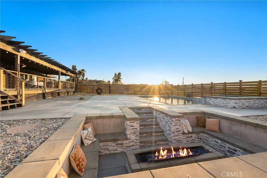 61394 Latham Trail