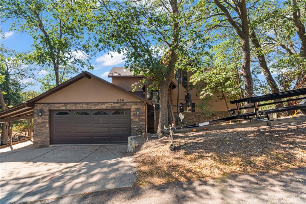 Arrowhead Woods (AWHW) - Residential