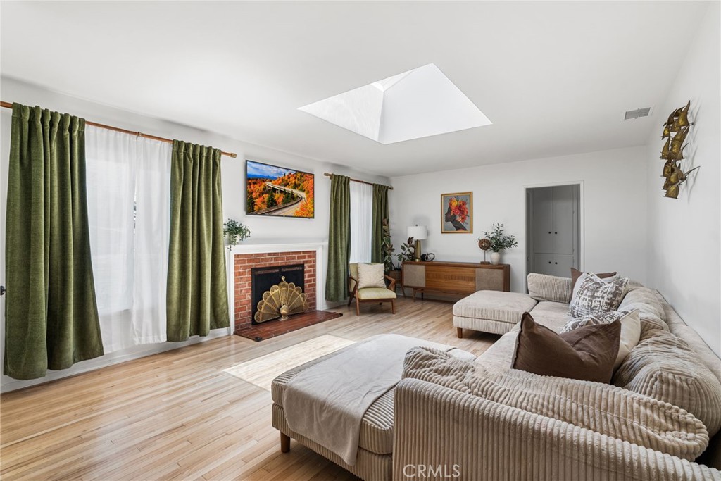 2410 W Broadway