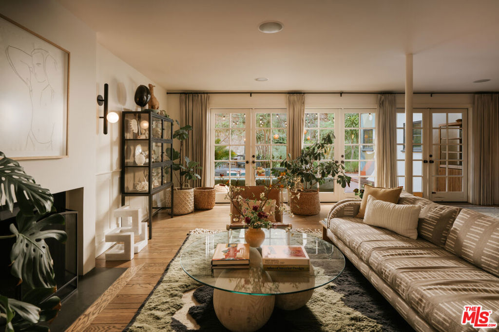 2015 Nichols Canyon Road