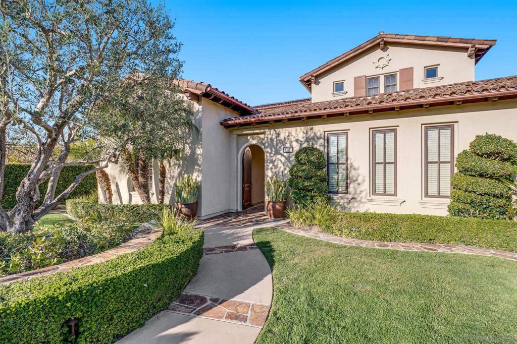 8117 Lamour Ln