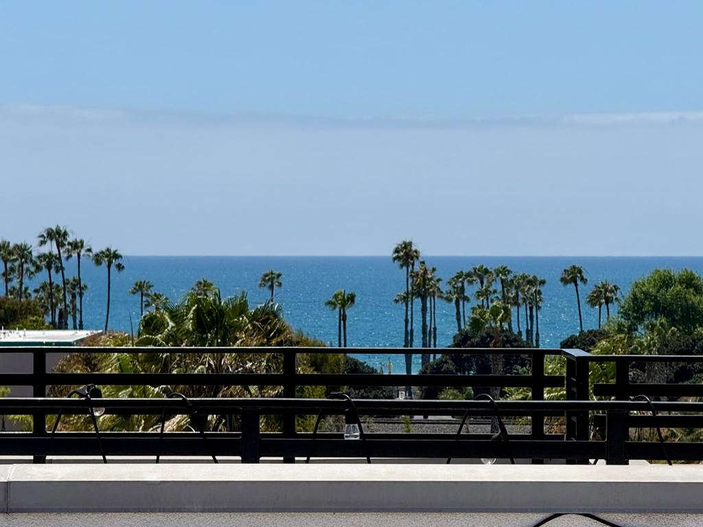 1566 Vista Del Mar Way 3