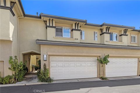 Photo of 22 Heritage, Aliso Viejo, CA 92656 (MLS # OC26099800)