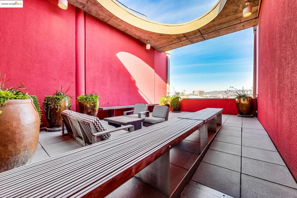 JACKLON SQ - Residential Lease