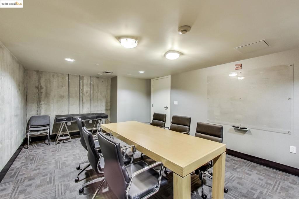 JACKLON SQ - Residential Lease