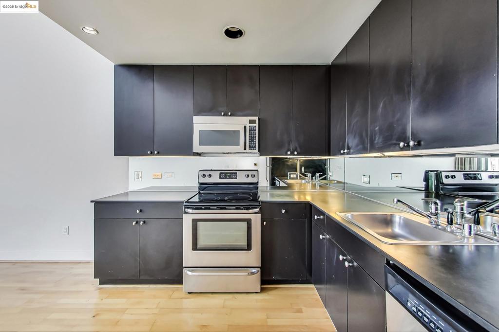 JACKLON SQ - Residential Lease