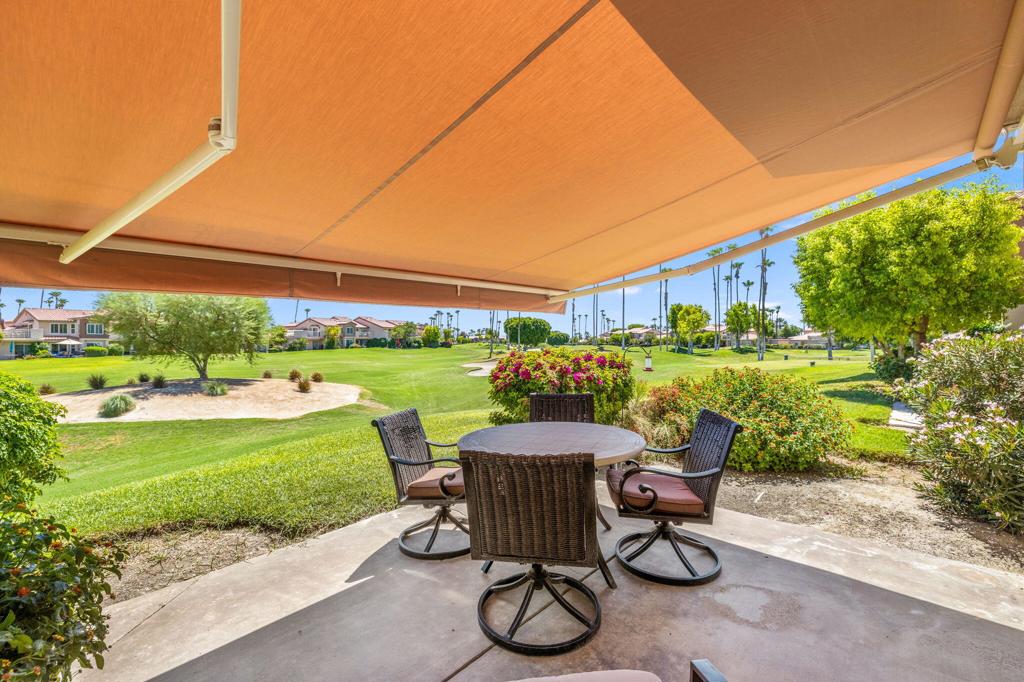 Palm Royale - Residential