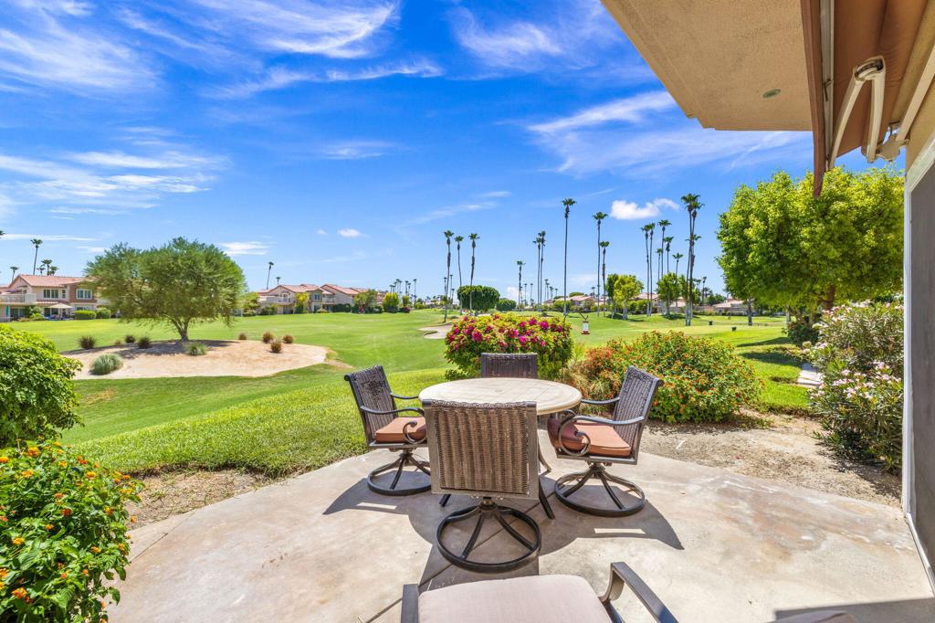 Palm Royale - Residential