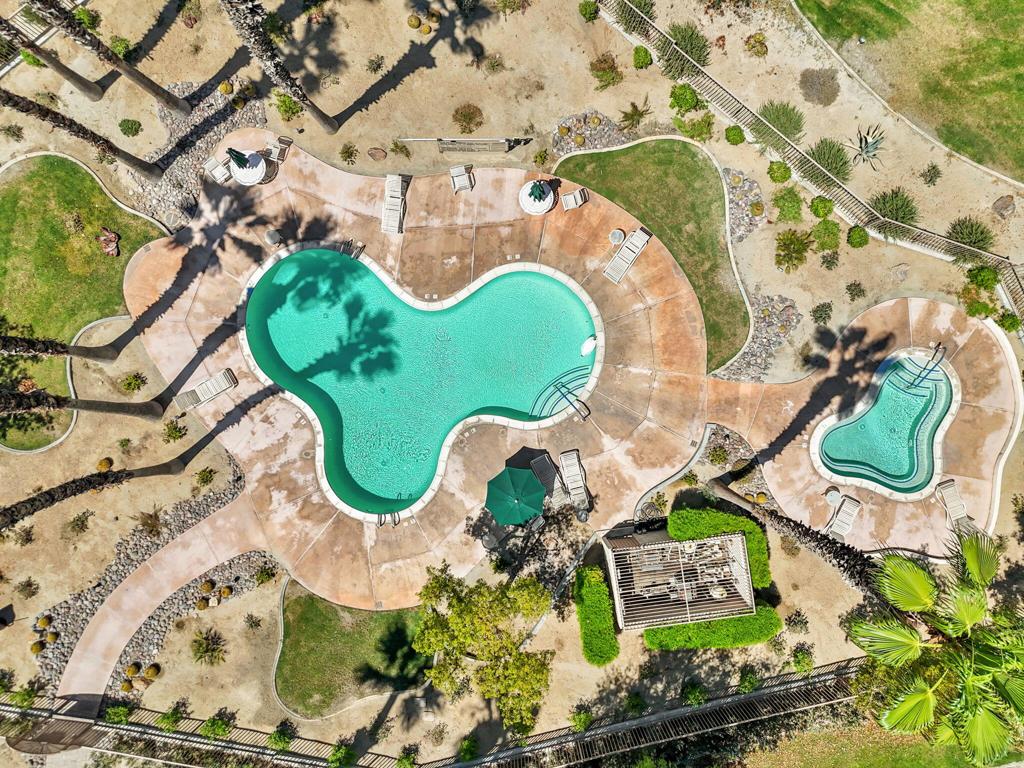 Palm Royale - Residential
