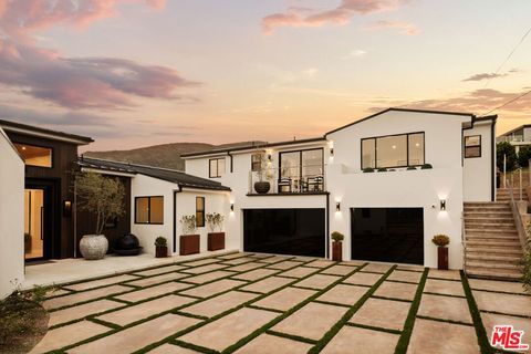 Photo of 5877 Trancas Canyon Road, Malibu, CA 90265 (MLS # 25546679) Photo of 5877 Trancas Canyon Road, Malibu, CA 90265 (MLS # 25546679)