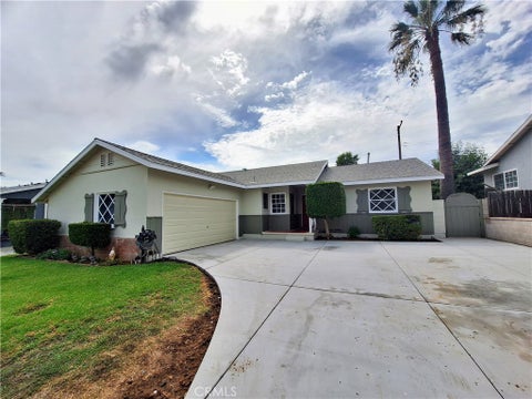 Photo of 401 N Colfax ST, La Habra, CA 90631 (MLS # PW26207915)
