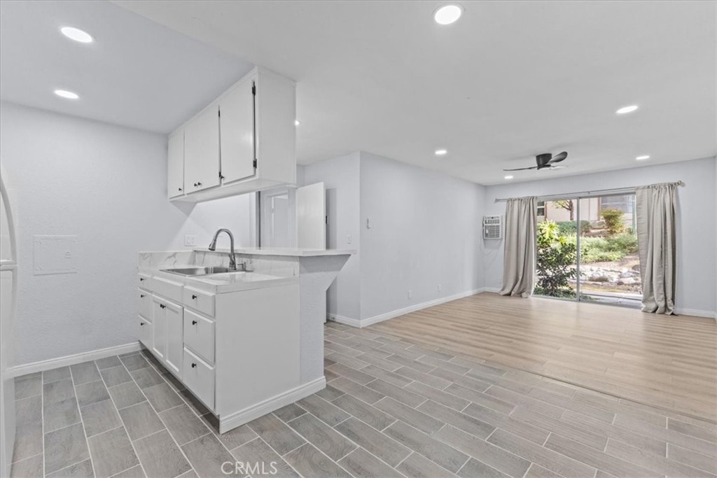 5585 E Pacific Coast Highway 171