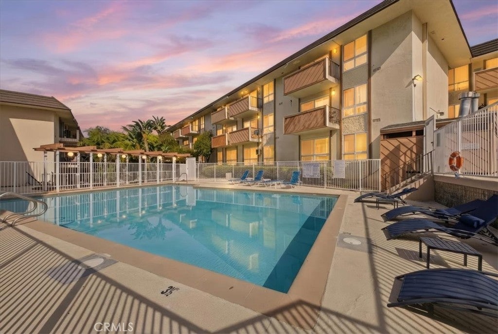 5585 E Pacific Coast Highway