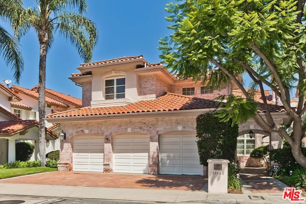 Photo of 12683 Promontory Road, Los Angeles, CA 90049 (MLS # 25579475)