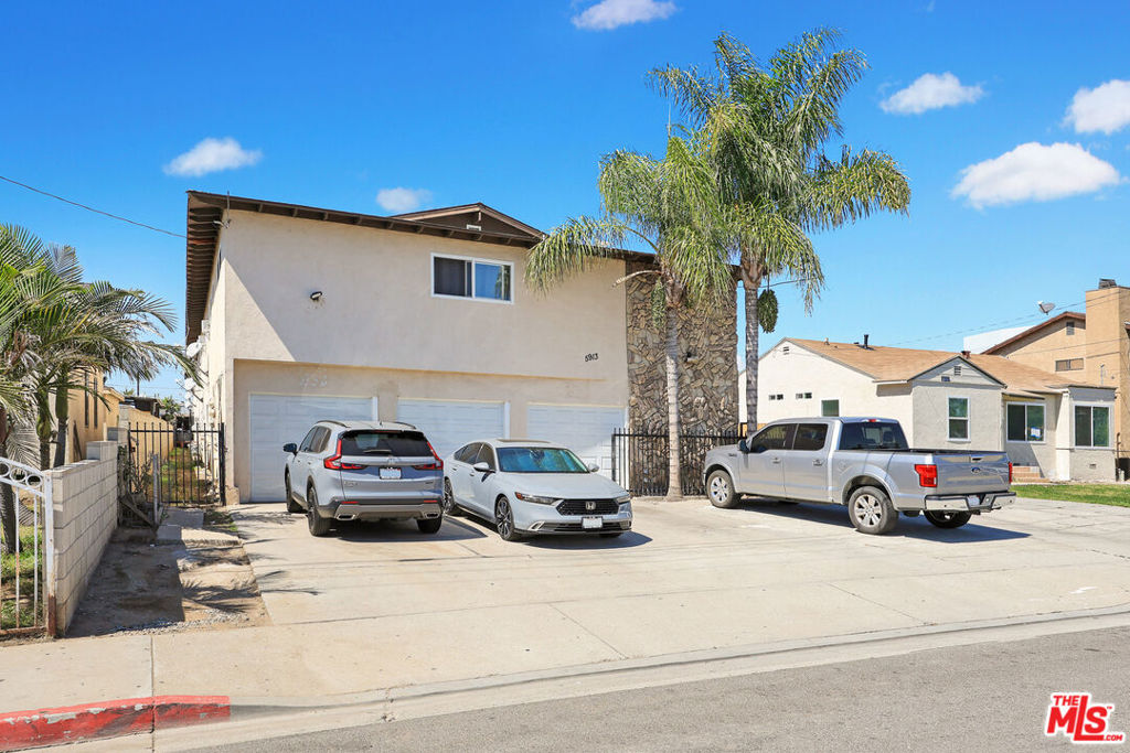 5913 Greenwood Avenue