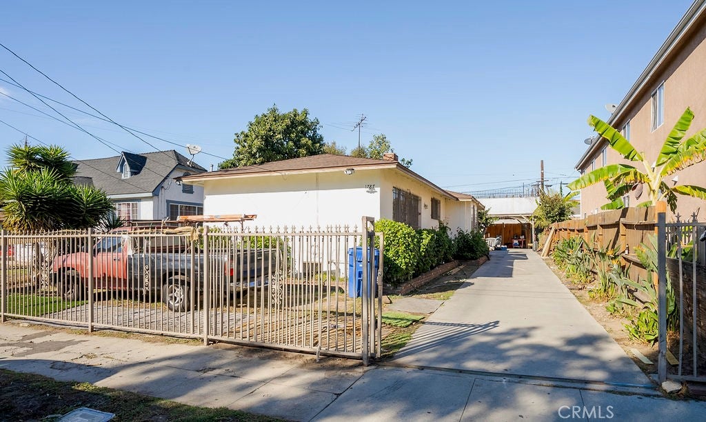 1787 W 35th