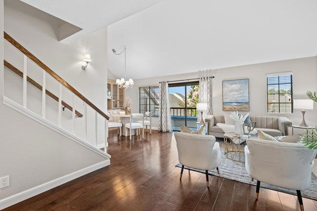 1892 Huxley Court