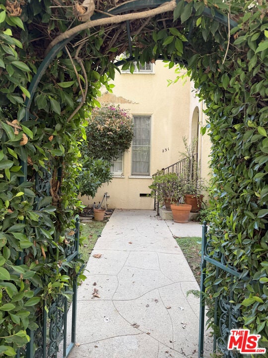 Photo of 231 N Swall Drive, Beverly Hills, CA 90211 (MLS # 26984895)