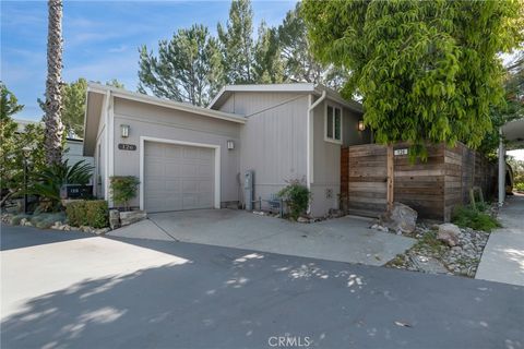 Photo of 126 Pueblo Lane, Topanga, CA 90290 (MLS # SR26095158)