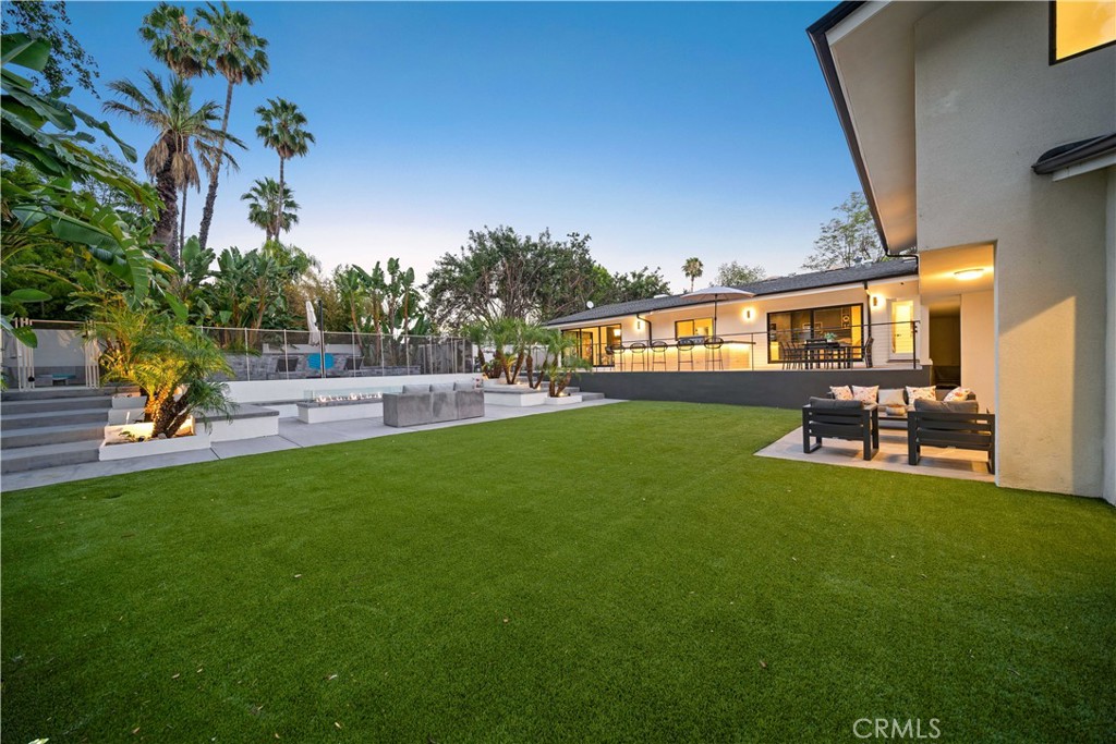 5265 Del Moreno Drive