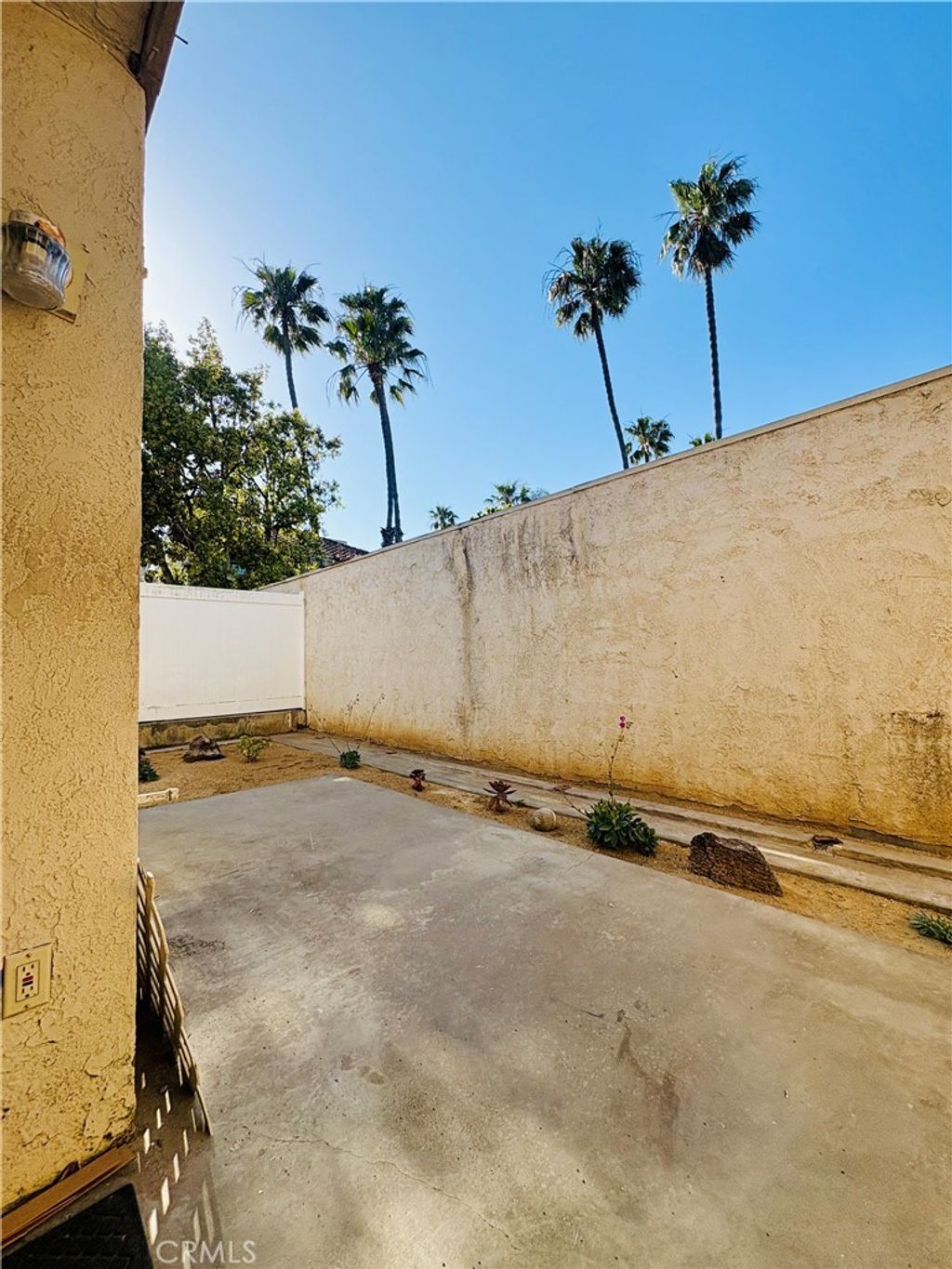 listing image 130727108598625478800